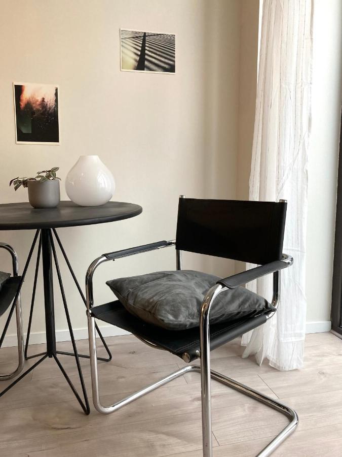Serene Sixteen - Valence Centre Ville Bagian luar foto