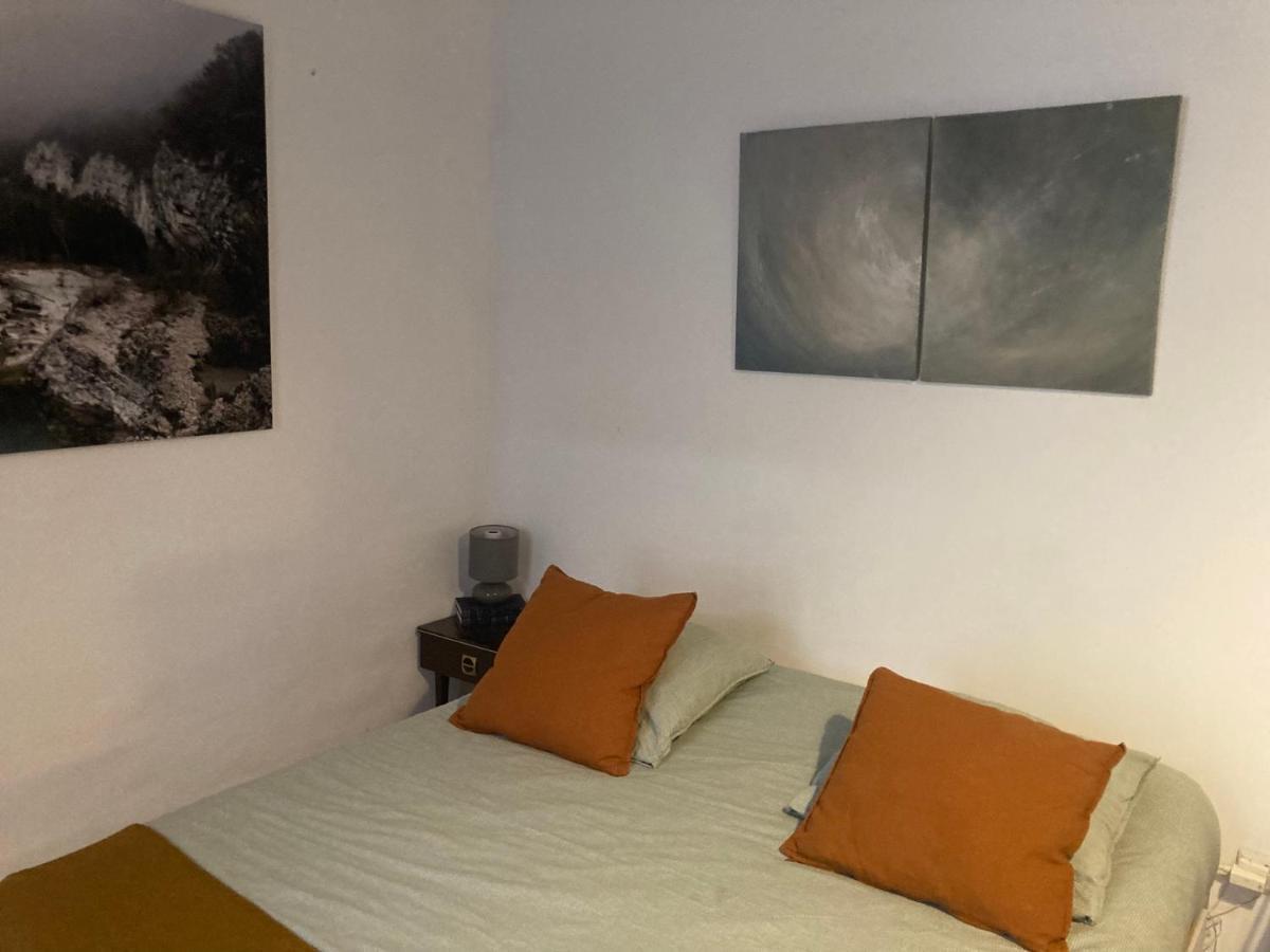 Serene Sixteen - Valence Centre Ville Bagian luar foto